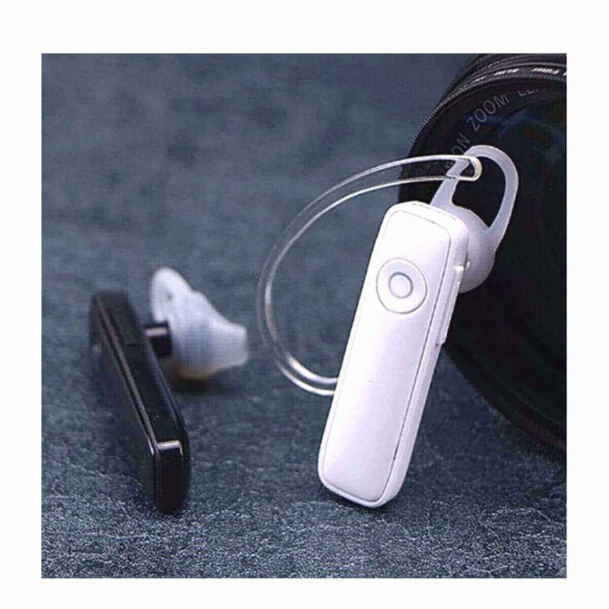 white & black bluetooth Sada Kalo